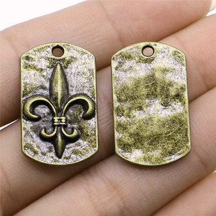 10个/包 17x28mm 古青色 DIY饰品配件 Fleur de lis吊坠 D3018