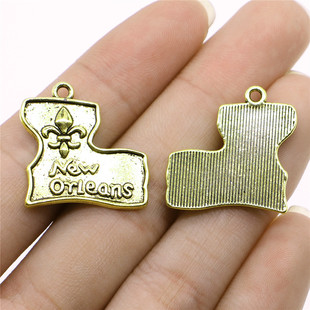 20个/包 23x24mm 古金色 Fleur de lis New Orleans吊坠 D3009