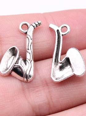 20个/包 21x12mm 古银色锌合金 烟斗 萨克斯吊坠 ABD-C10715