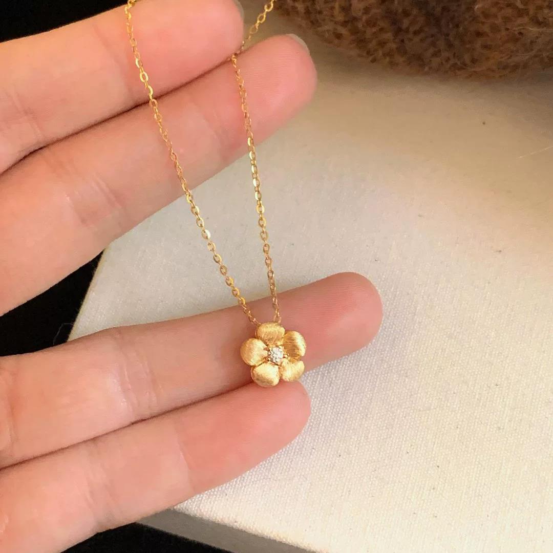 法式拉丝小花朵项链女小众设计高级高锁骨链颈链时尚百搭配饰批发