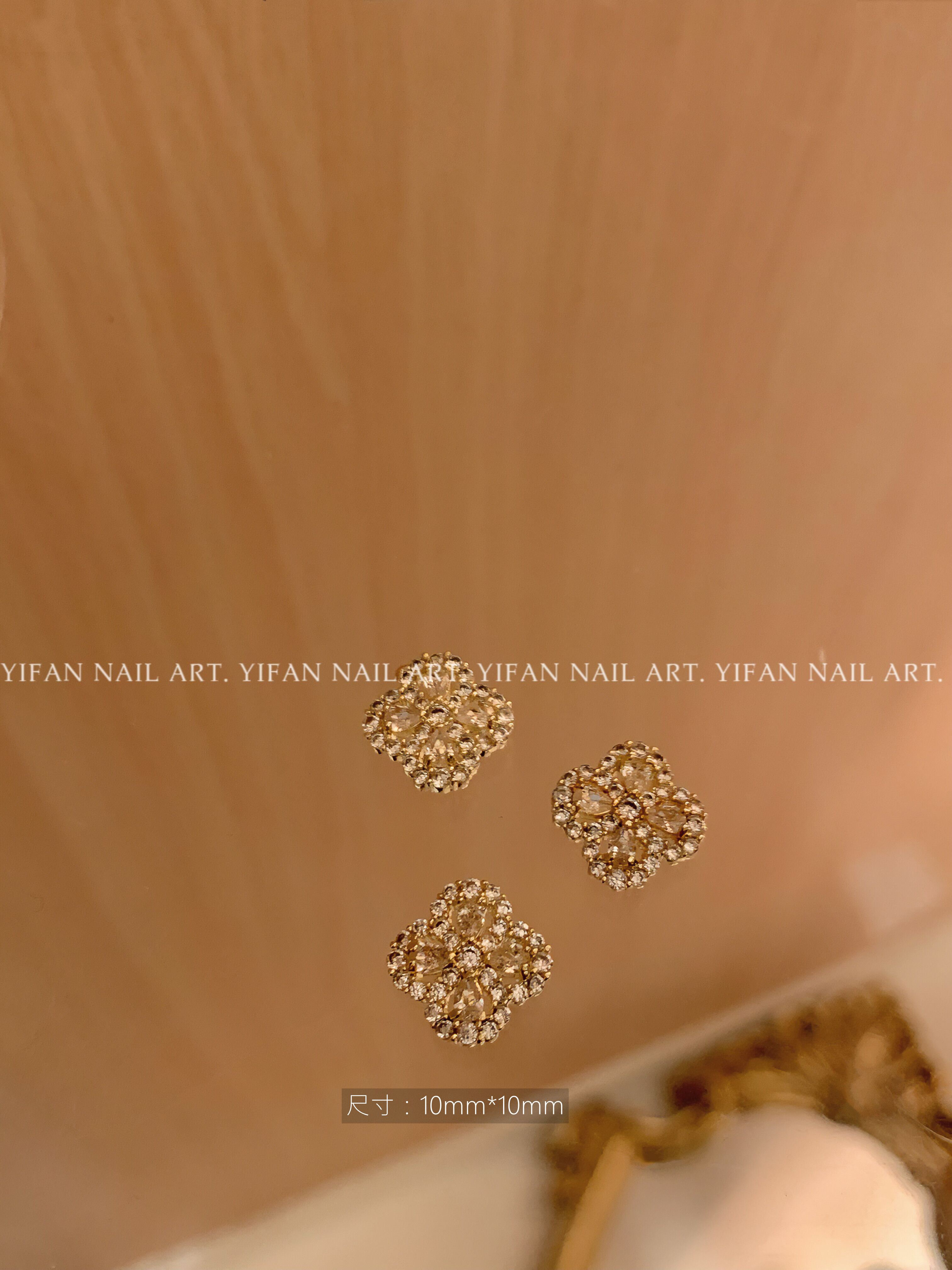 thumbnail for YIFANNAIL熹妃回宫护甲美甲素材 宫廷布契拉提美甲锆石饰品F74