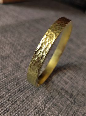 黄铜纯铜手镯平面锤纹时尚手工镯子金黄色实心纯铜