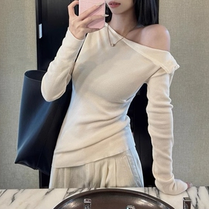 法式复古不规则长袖露肩打底衫女春秋季外穿内搭修身开叉短款上衣