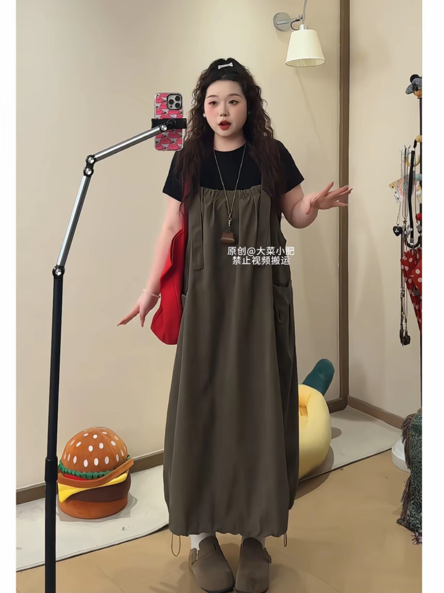 程小姐 大码定制女装夏背带连衣裙短袖T恤套装宽松显瘦遮肉两件套