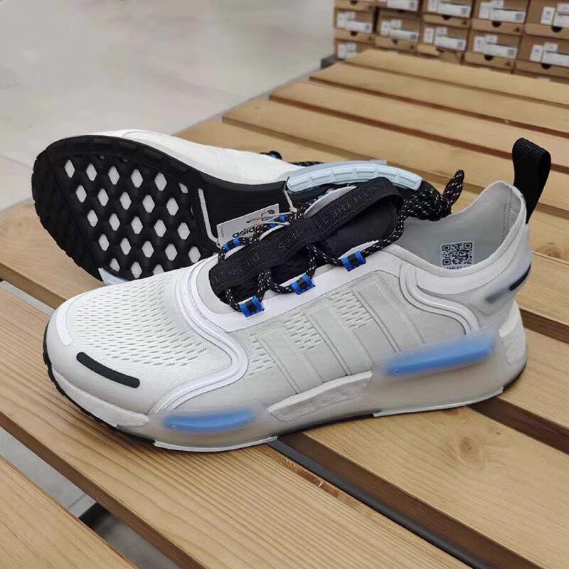 Adidas阿迪达斯三叶草NMD_V3男低帮透气缓震跑步鞋GX2086GX2084