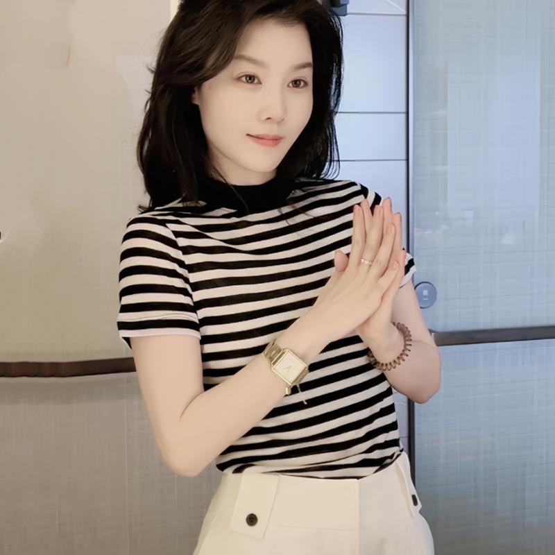 经典条纹针织短袖t恤女夏2026新款修身显瘦半高领打底衫内搭上衣