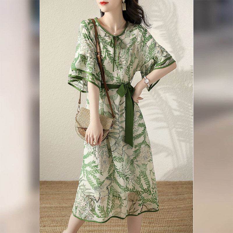 欧洲站2026新款法式茶歇裙系带收腰碎花裙高级感绿色洋装夏季女