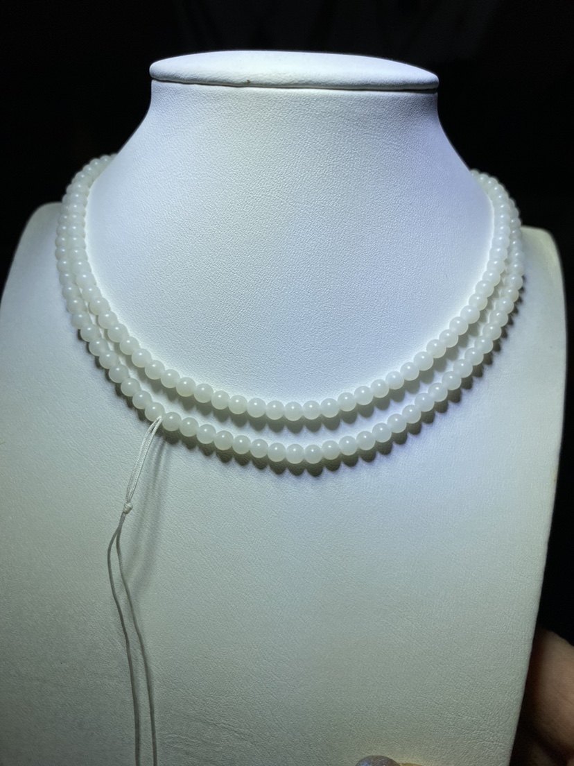 和田玉白玉米达料 多圈手串 项链 过灯的料