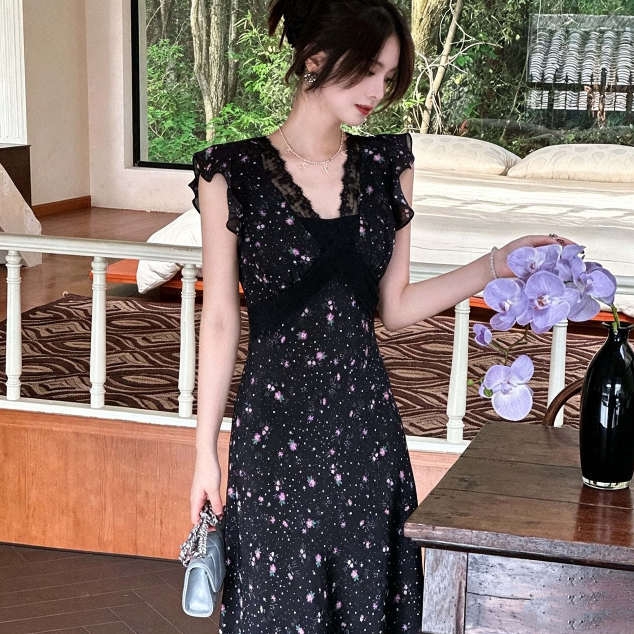 2026新款法式蕾丝拼接碎花连衣裙女夏季收腰显瘦气质长款裙子