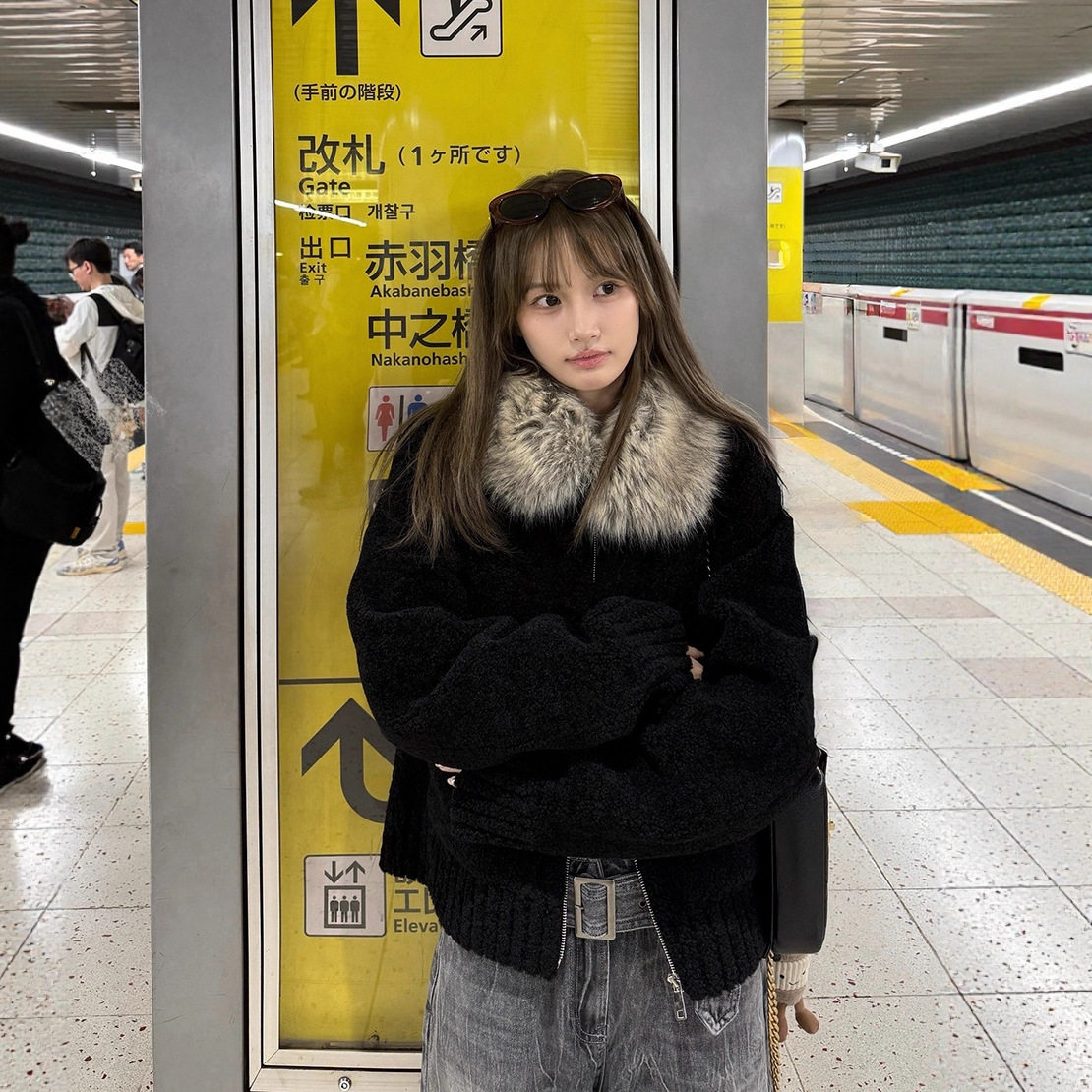 LUXE定染毛领小颗粒羊羔毛外套2025冬季新款毛毛黑色短款翻领毛领,女装/女士精品,皮草,淘宝优惠券,粉丝福利购,淘宝优惠卷