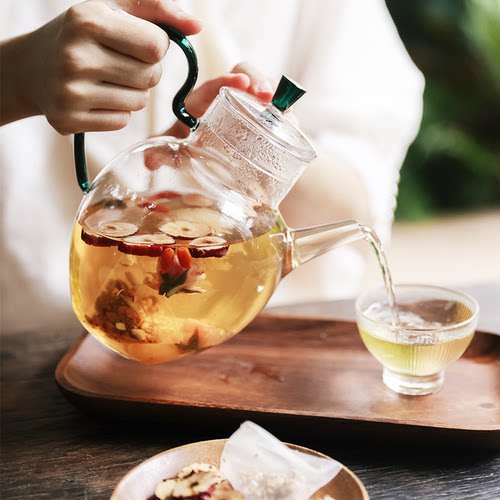 乐作丨青颜八宝茶桂圆红枣玫瑰
