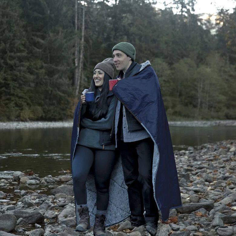 北美69美刀 户外防水防潮耐磨毛毯野餐露营垫可收纳多功能防潮垫