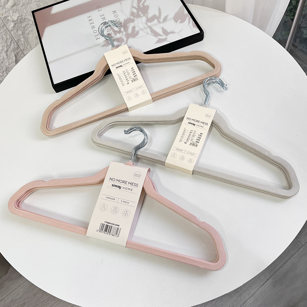 凹凸防滑设计高颜值百搭植绒衣架