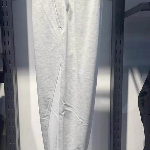 安踏百搭针织宽松运动长裤