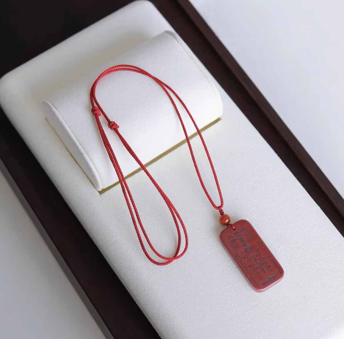 原矿朱砂太岁无事牌2025年龙虎龙蛇猴猪本命年朱砂吊坠项链男女