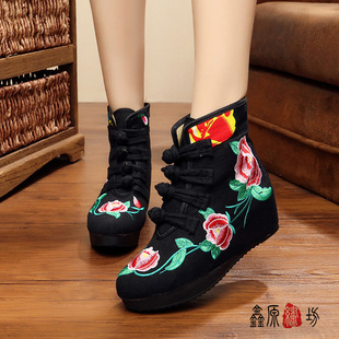 2023秋冬新款女单老北京布鞋民族风绣花加绒棉靴内增高短筒金木鱼