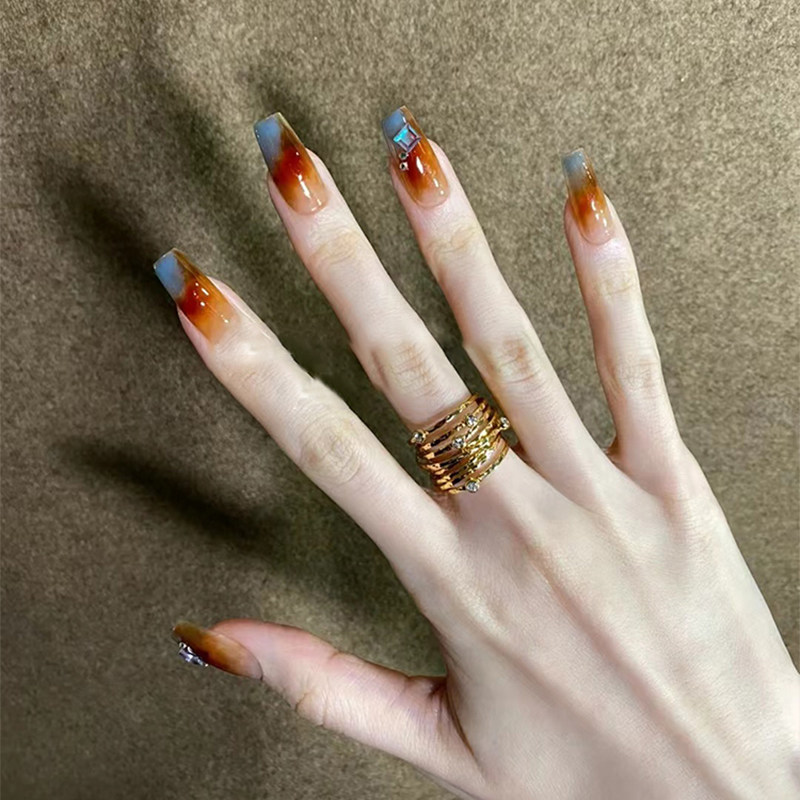 秋冬琥珀蓝晕染显白美甲成品手工定制光疗穿戴甲可拆卸新娘孕妇,彩妆/香水/美妆工具,美甲工具,淘宝优惠券,粉丝福利购,淘宝优惠卷