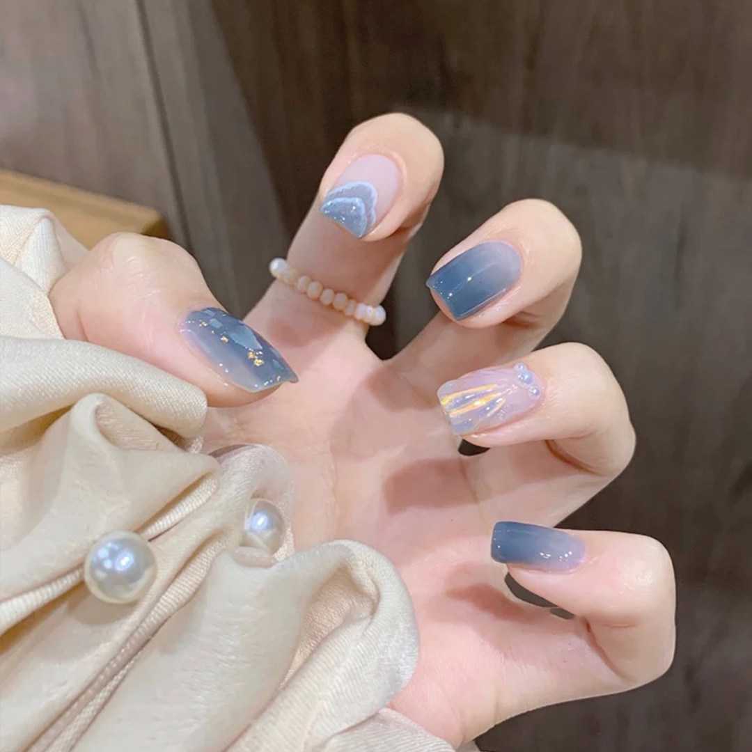 冰透蓝色渐变立体贝壳山丘纹晕染极光穿戴式美甲成品手工指甲贴片