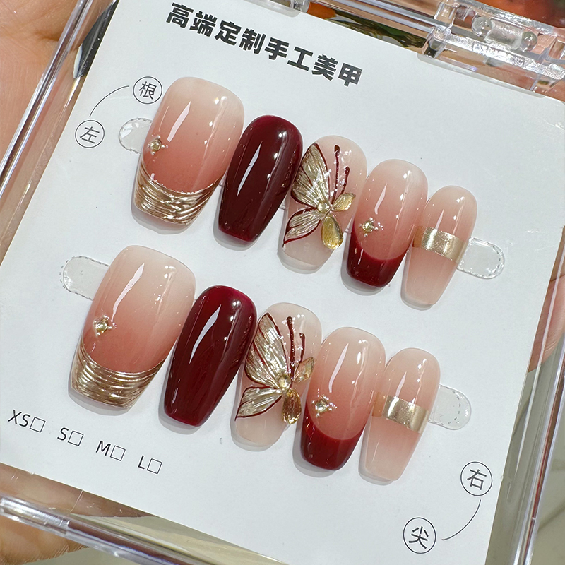春夏新款红色金手绘蝴蝶法式美甲