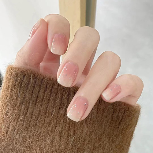 指尖美广州晕染美甲穿戴式