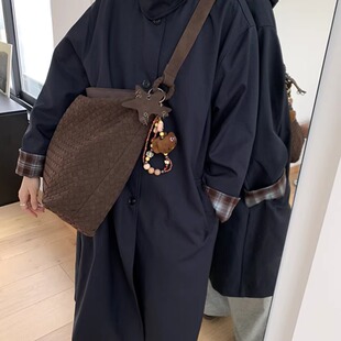 肥肥自制2025秋冬新款复古休闲百搭大容量编织托特单肩斜挎包