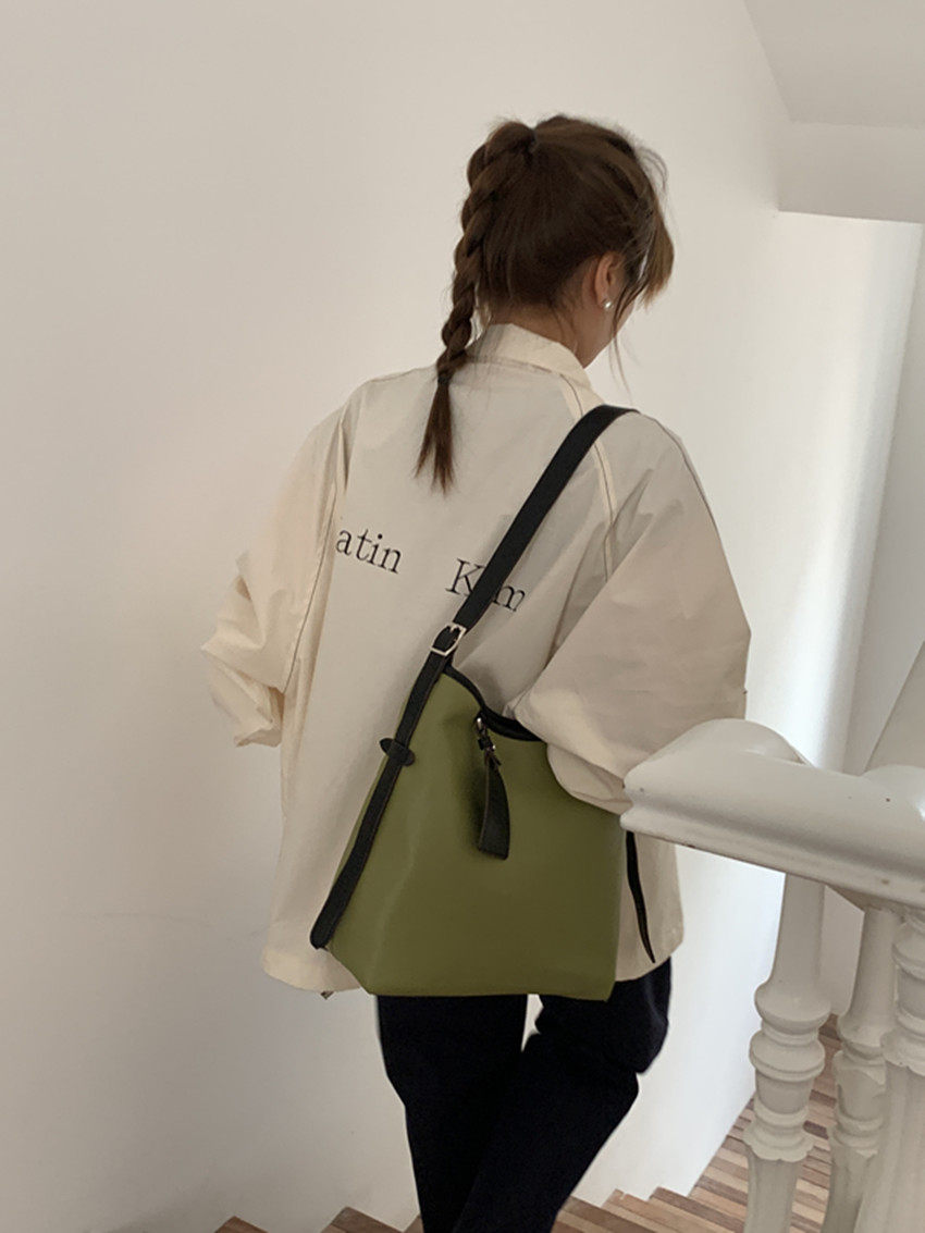 肥肥自制托特包包女士2024夏季新款韩系小众大容量水桶单肩斜挎包,箱包皮具/热销女包/男包,水桶包,淘宝优惠券,粉丝福利购,淘宝优惠卷