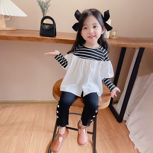 Китайская и большая детская модная базовая рубашка 2022 Весенняя одежда Новая корейская версия девочка Корейская версия детская одежда полосатая сплайсинга