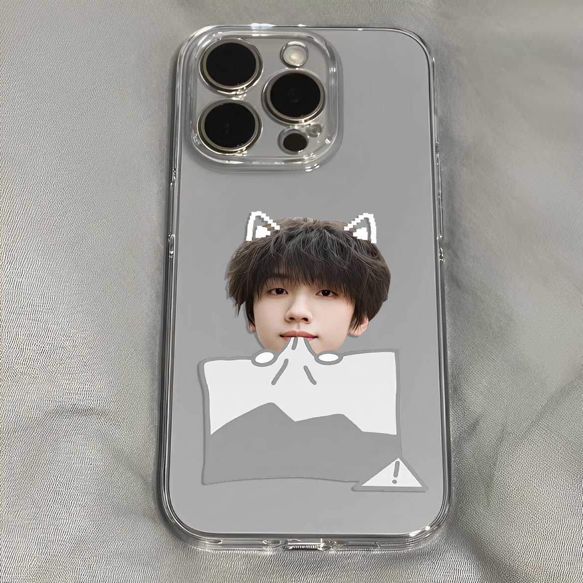 聂玮辰小猫损坏了照片可爱呆萌像素风手机壳适用于iPhone苹果17小米17opporeno15华为vivo红米荣耀
