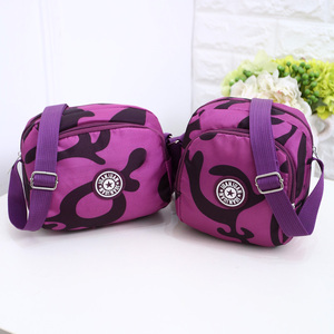 女士斜跨包潮帆布单肩斜挎女包中老年女包尼龙牛津布包休闲小包包