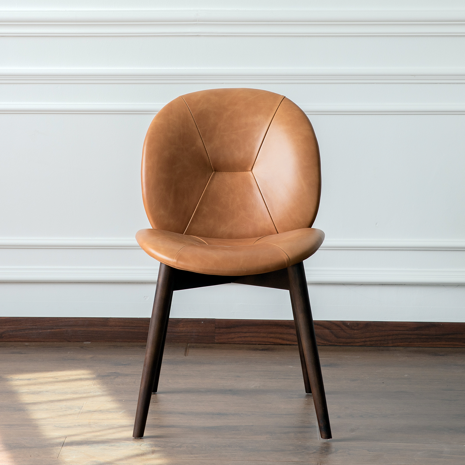 进口真皮实木布艺皮艺北欧创意设计美式复古欧式仿古单人餐桌椅子