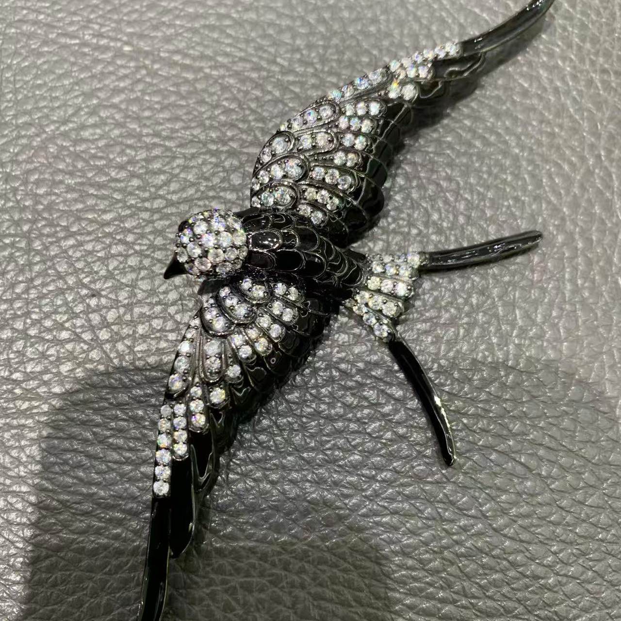 俏立925银燕子胸针/胸花两用