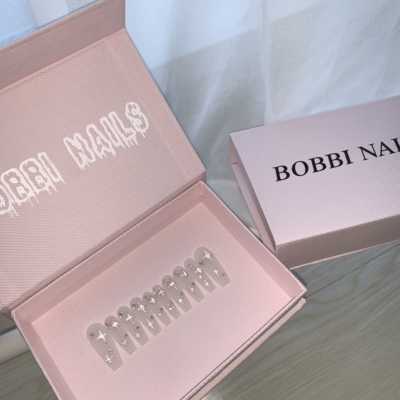 BOBBINAILS欧美风乳白磨砂立体粉色星星碎钻反光可拆卸穿戴甲手工