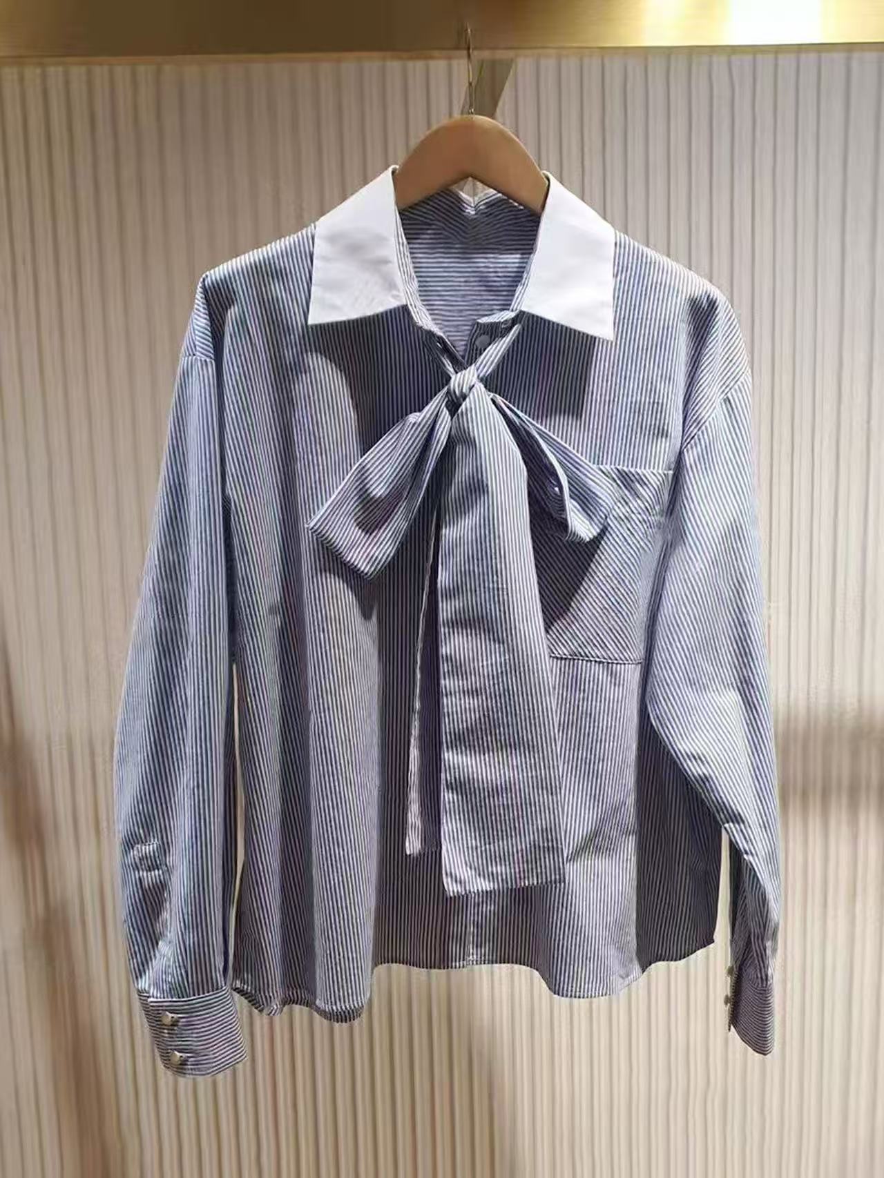 法式优雅2025秋季学院风撞色翻领蝴蝶结系带条纹衬衫上衣女