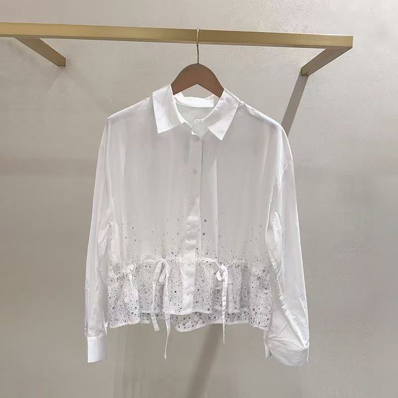 法式优雅 26春夏洋气钻饰抽绳收腰系带翻领女士宽松白衬衫
