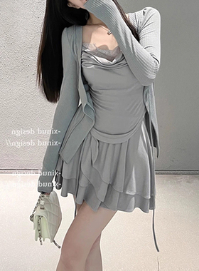 纯爱战神*性感蕾丝吊带荡领灰色显瘦纯欲风长袖早春套装