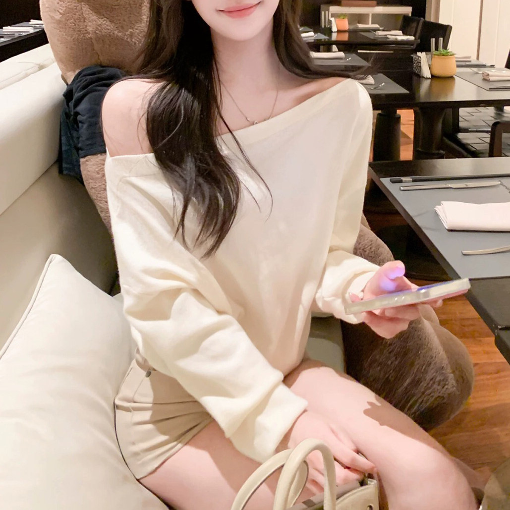 奶咖百利甜 纯欲气质斜肩两穿针织衫早秋套头毛衣露肩长袖上衣女