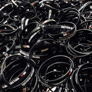 RED OJ8K凹版战术指导Vlogger国潮硅胶运动日常手环镜头环