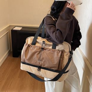 大容量旅行袋男女手提轻便健身包干湿分离可套拉杆箱短途行李包