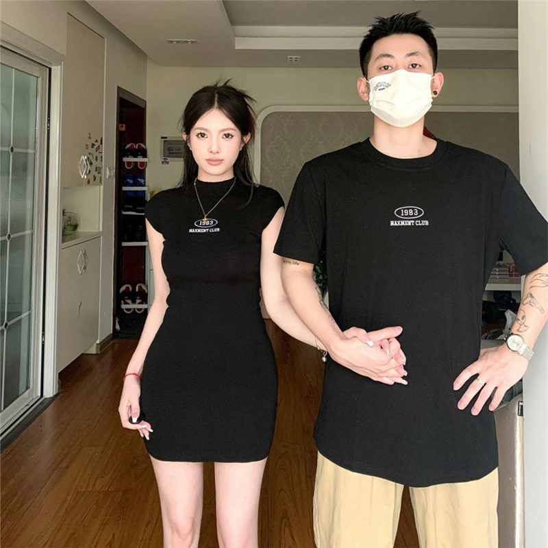 小众设计感情侣装夏季2023韩版短袖T恤女连衣裙法式一裙一衣ins潮