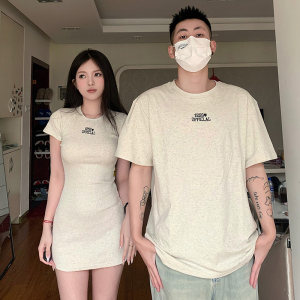 小众设计感情侣装夏季2026韩版短袖T恤女连衣裙法式一裙一衣ins潮