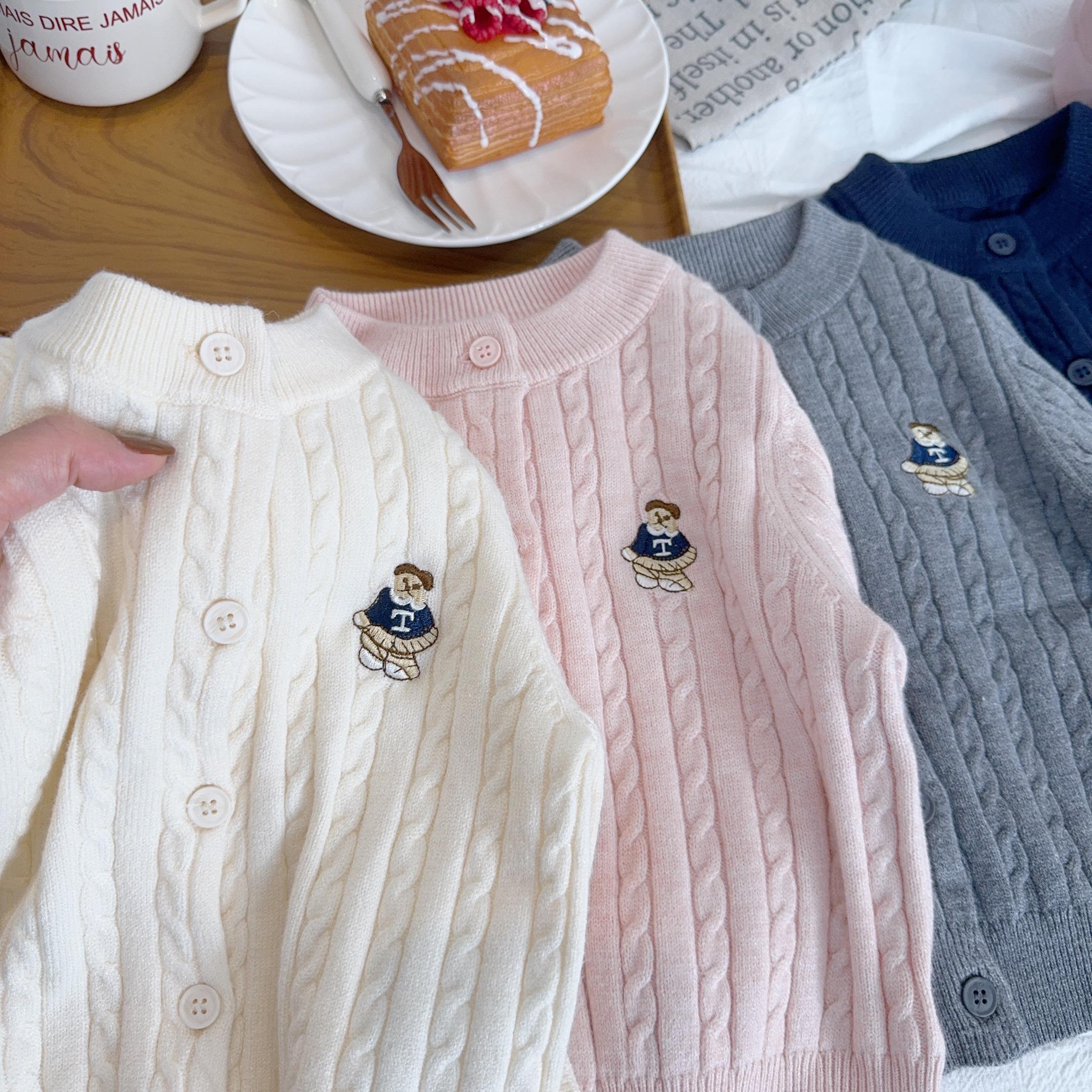 针织衫外套刺绣保暖秋冬款百搭