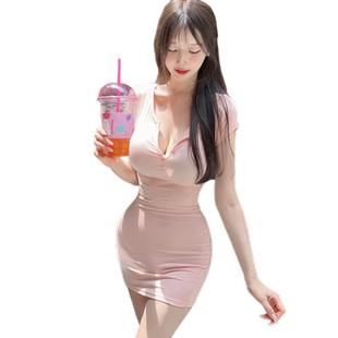 纯欲裙子短裙包臀裙紧身减龄深V领美式辣妹性感修身连衣裙女夏季