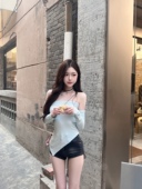 baby蓝辣妹挂脖上衣女性感一字肩长袖 Lovedeath 心动初恋 吊带