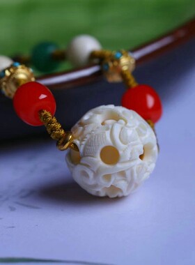 小众猛犸象牙镂空雕刻吊坠鬼工球