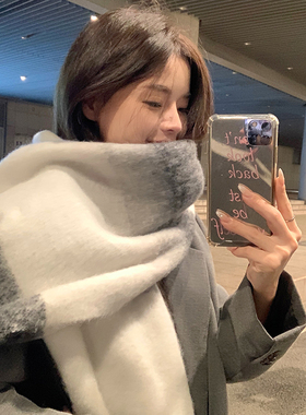 蓝色高级感大围巾女冬季加厚学生2025新款韩系百搭保暖灰白围脖男