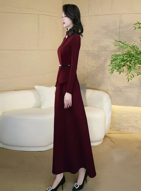 酒红色秋冬长裙女2025新款显瘦宴会连衣裙显瘦好看冬装气质长裙73