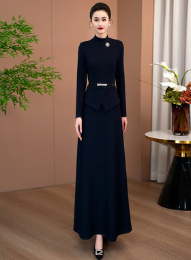 藏蓝色冬季加厚连衣裙2025新款今年流行爆款法式名媛风好看的长裙