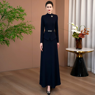 藏蓝色冬季加厚连衣裙2025新款今年流行爆款法式名媛风好看的长裙