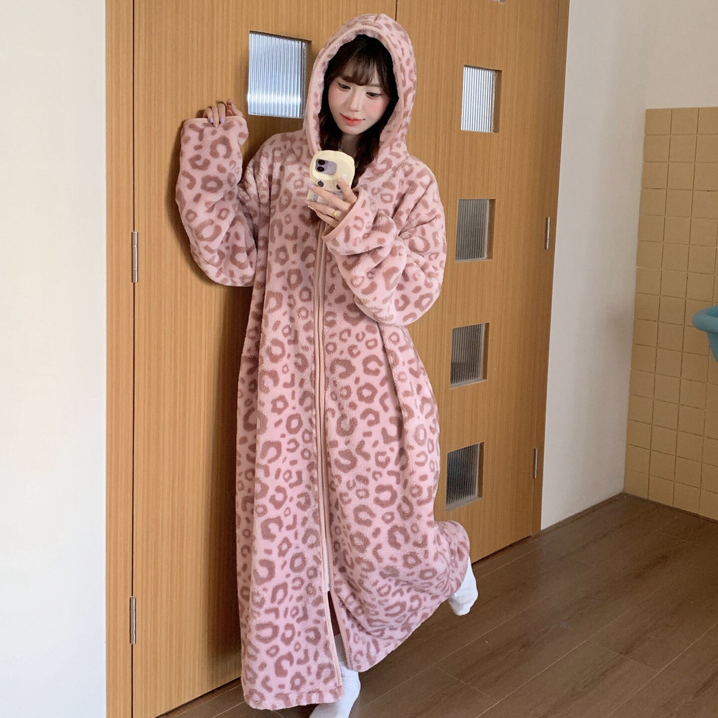 秋冬加肥大码连帽法兰绒女睡袍