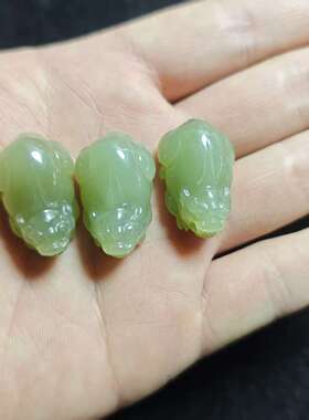 天然和田玉貔貅送证书翡冰晴水青翠绿色吊坠装玉石挂件颈饰配件